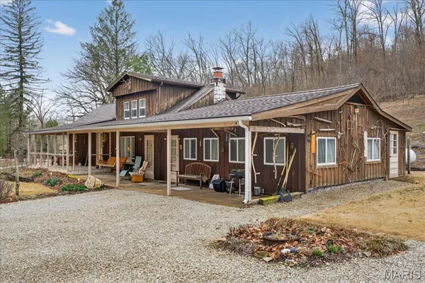 $425,000 | 370 Hencken Hollow Lane, St. Clair, MO 63077