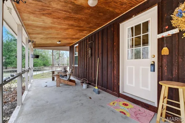 $425,000 | 370 Hencken Hollow Lane, St. Clair, MO 63077