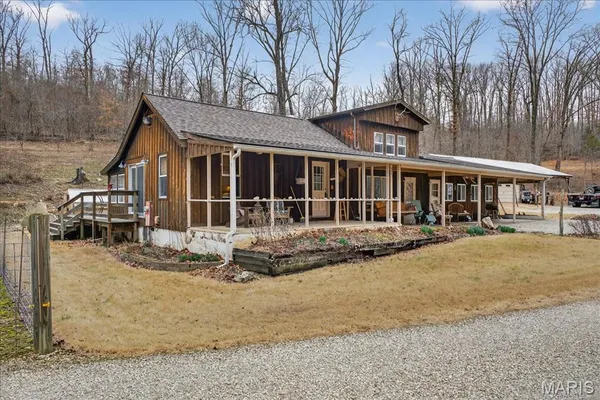 $425,000 | 370 Hencken Hollow Lane, St. Clair, MO 63077