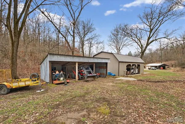 $425,000 | 370 Hencken Hollow Lane, St. Clair, MO 63077