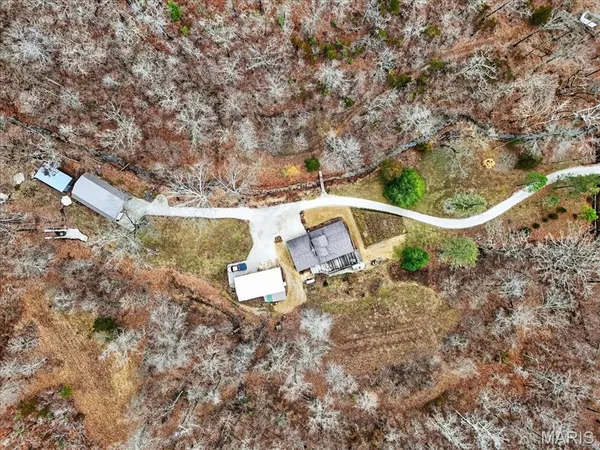 $425,000 | 370 Hencken Hollow Lane, St. Clair, MO 63077