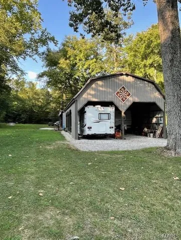 $450,000 | 370 Hencken Hollow Lane, St. Clair, MO 63077