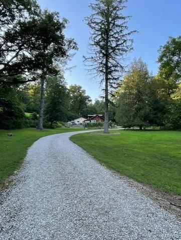 $450,000 | 370 Hencken Hollow Lane, St. Clair, MO 63077