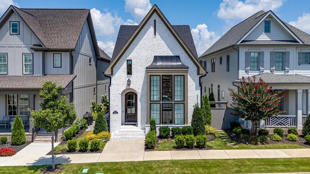 $859,900 | 9423 Purbeck Lane, Ooltewah, TN 37363