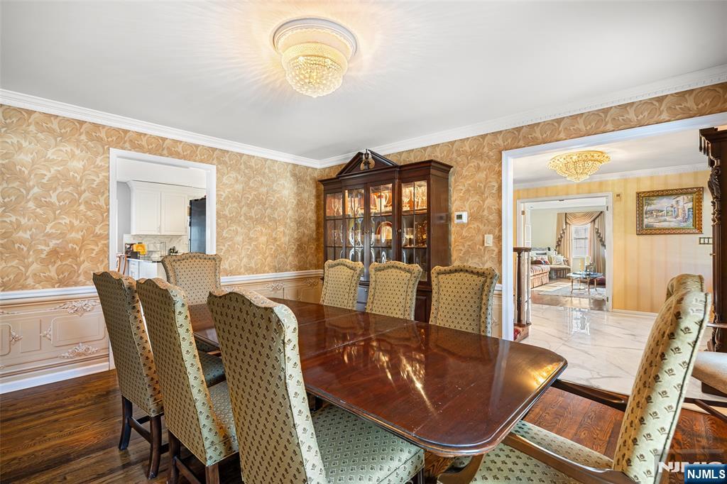 10 Moonshadow Court Butler, NJ 07405 - Photo 14 of 32