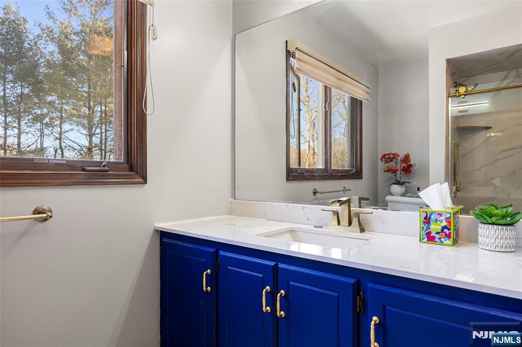 10 Moonshadow Court Butler, NJ 07405 - Photo 19 of 32