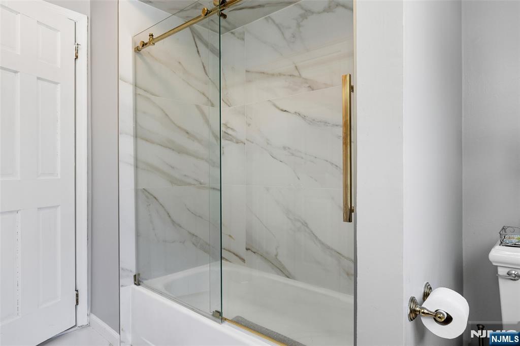 10 Moonshadow Court Butler, NJ 07405 - Photo 20 of 32