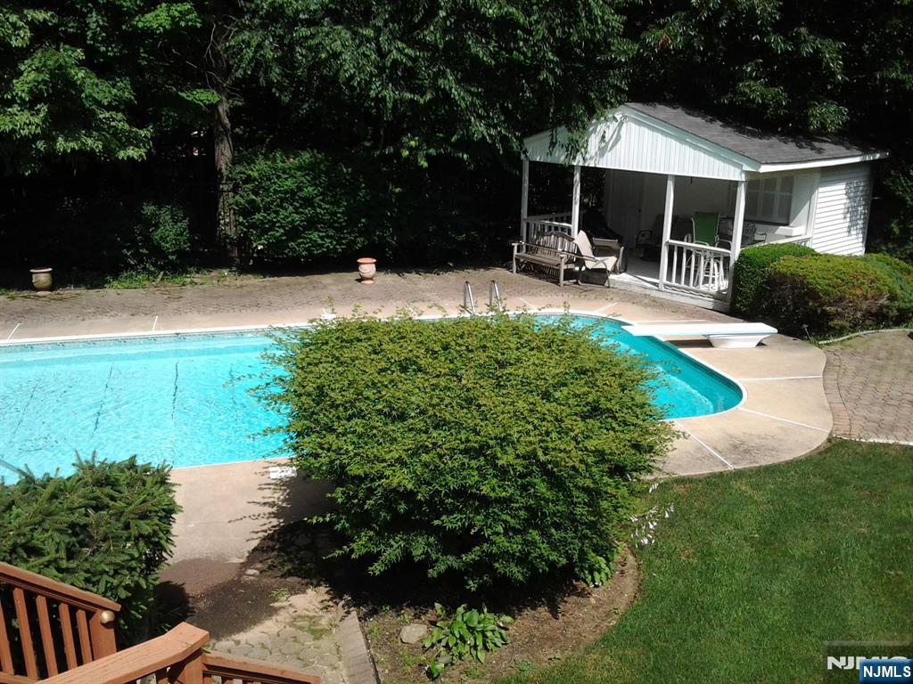 10 Moonshadow Court Butler, NJ 07405 - Photo 32 of 32