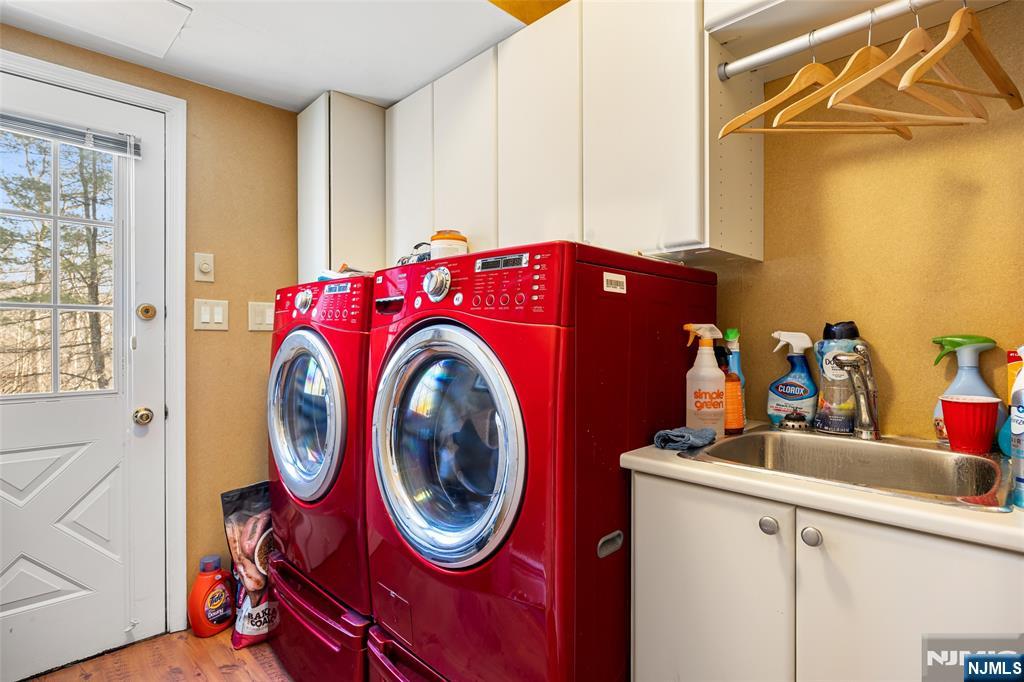 10 Moonshadow Court Butler, NJ 07405 - Photo 10 of 32