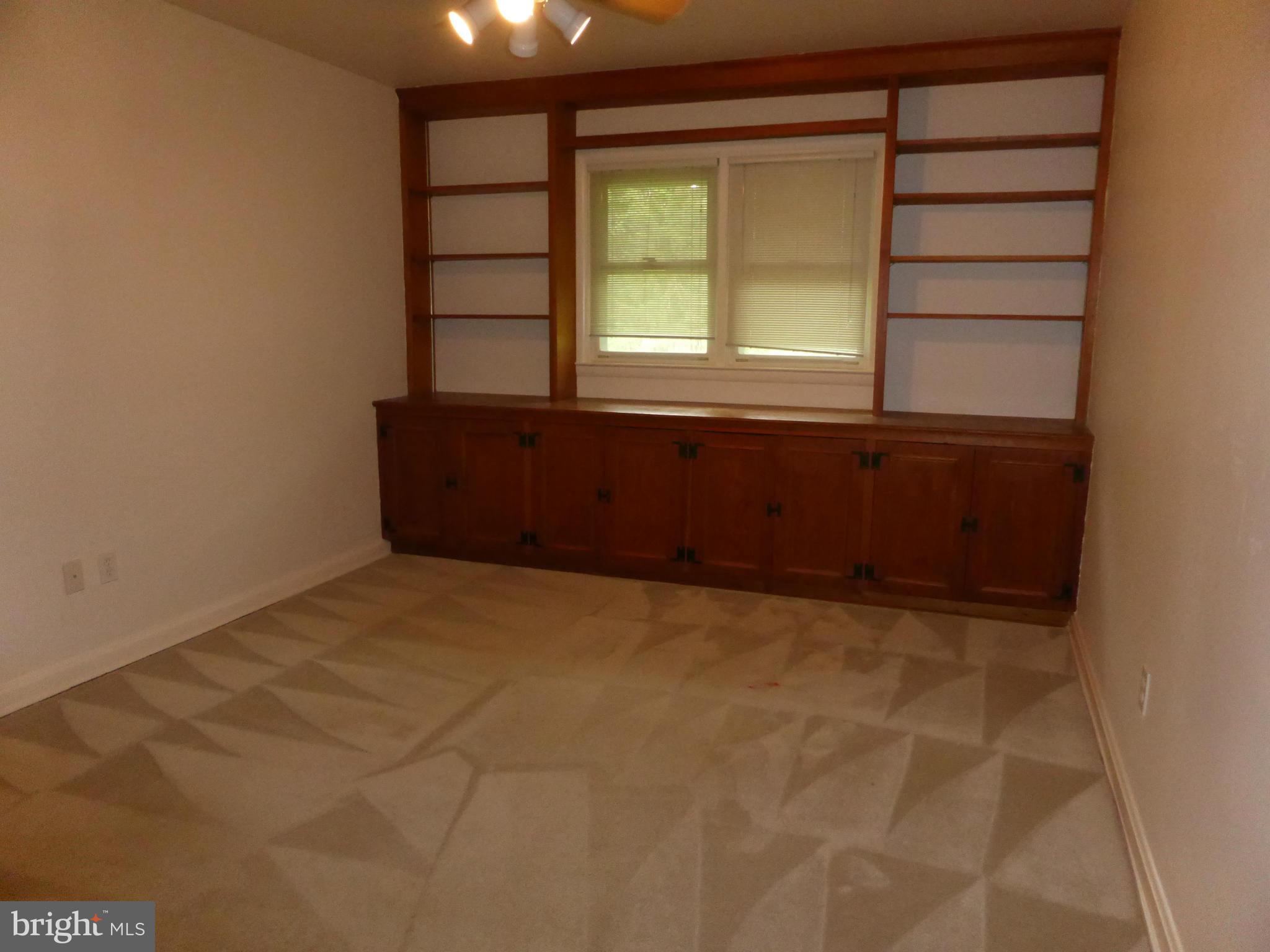 317 Ivy Church Road Lutherville-Timonium, MD 21093 - Photo 6 of 12 Bedroom