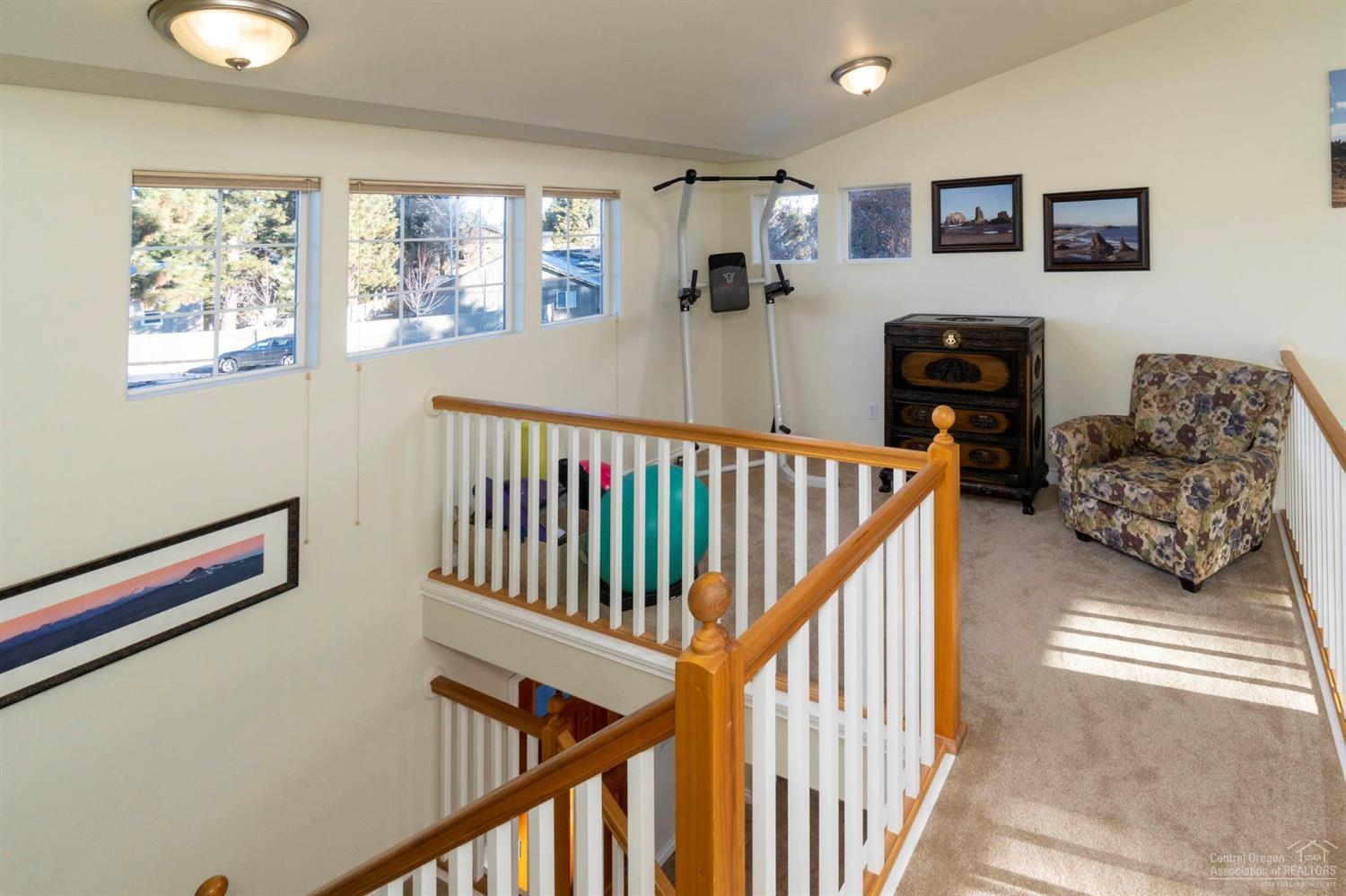 19569 Fishhawk Loop Bend, OR 97702 - Photo 20 of 25 Flexible Loft area with good light.