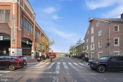 $1,050,000 | 506 South Payne Street, Alexandria, VA 22314