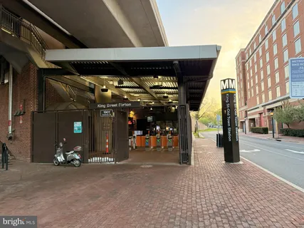 $1,050,000 | 506 South Payne Street, Alexandria, VA 22314