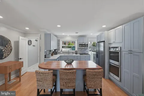 $1,050,000 | 506 South Payne Street, Alexandria, VA 22314