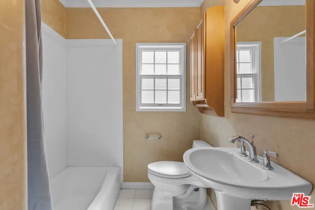 $8,600 | 4814 Lemona Avenue, Sherman Oaks, CA 91403