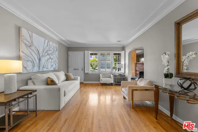 $8,600 | 4814 Lemona Avenue, Sherman Oaks, CA 91403