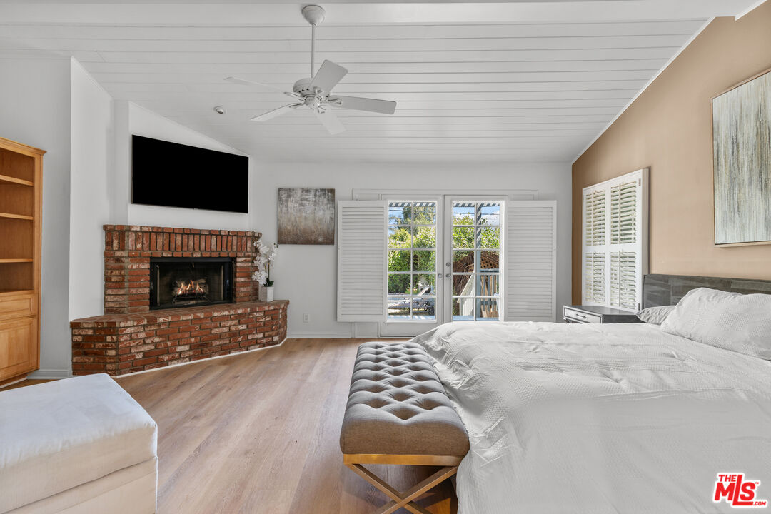 4814 Lemona Avenue Sherman Oaks, CA 91403 - Photo 8 of 21