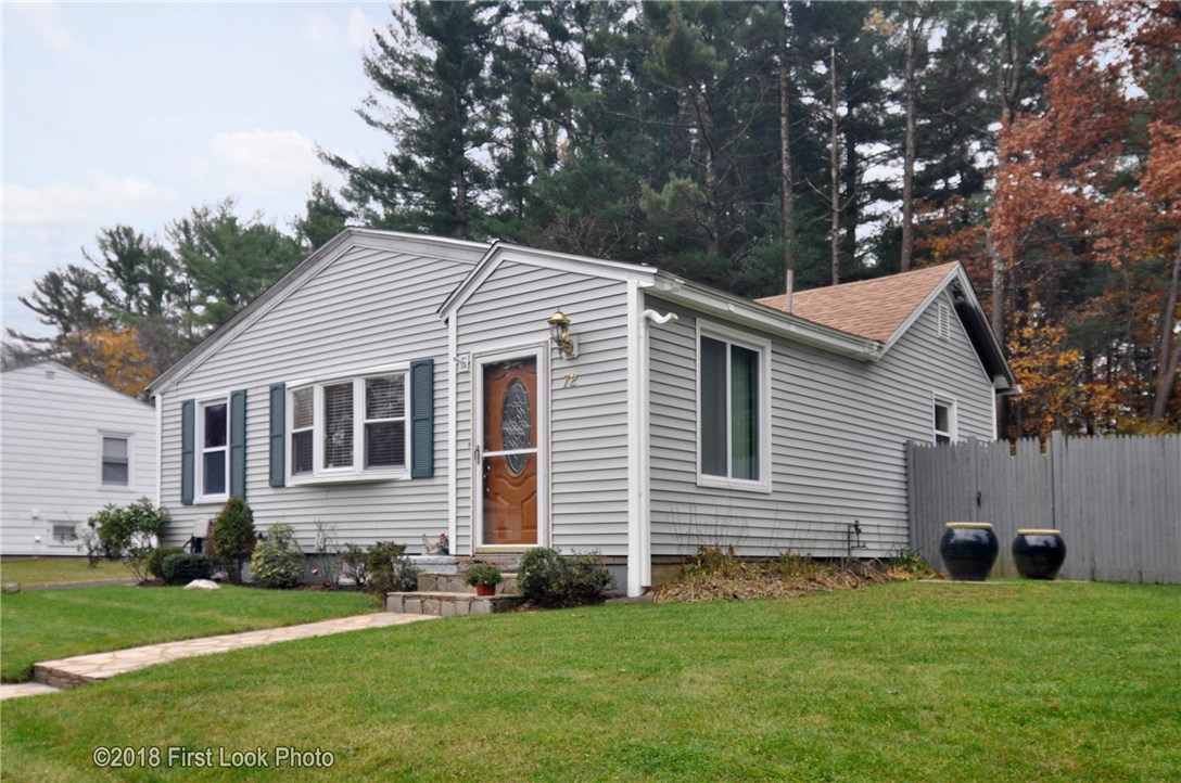 72 Angus Street Coventry, RI 02816 - Photo 3 of 22