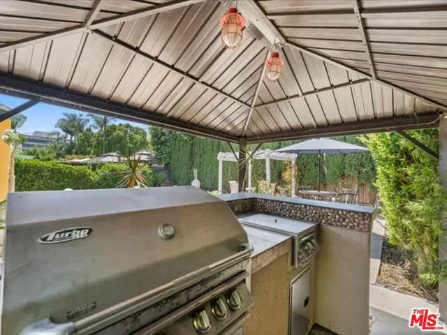 $5,500 | 14552 Hesby Street, Sherman Oaks, CA 91403