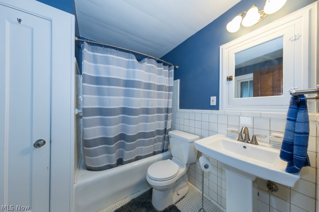 852 Cambridge Road Cleveland Heights, OH 44121 - Photo 18 of 25 Gallery Image 18