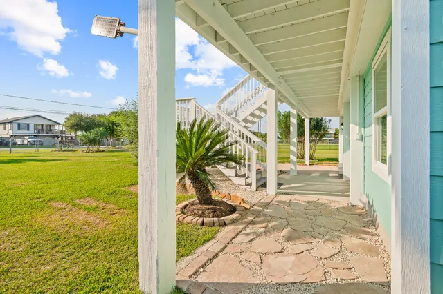 $1,295,000 | 815 5th Street, Dickinson, TX 77539