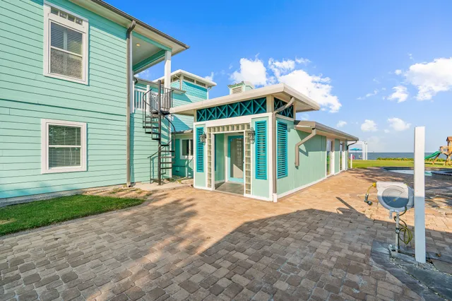 $1,295,000 | 815 5th Street, Dickinson, TX 77539