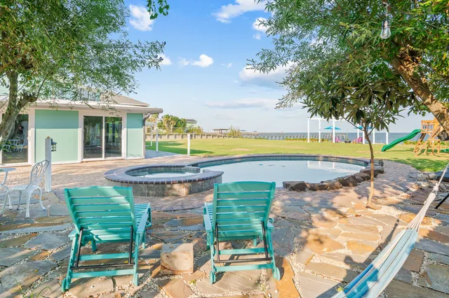 $1,295,000 | 815 5th Street, Dickinson, TX 77539