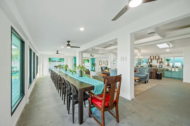 $1,295,000 | 815 5th Street, Dickinson, TX 77539