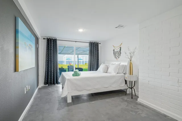 $1,295,000 | 815 5th Street, Dickinson, TX 77539