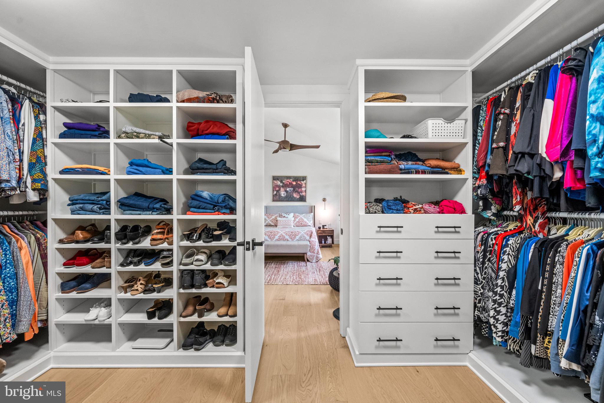 420 Cathcart Road Blue Bell, PA 19422 - Photo 23 of 42 Primary Walk-in Closet