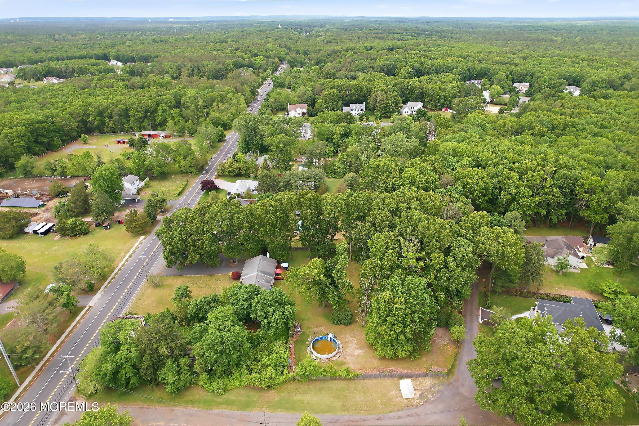 247 Toms River Road Jackson, NJ 08527 - Photo 28 of 37 32-Right Side Aerial