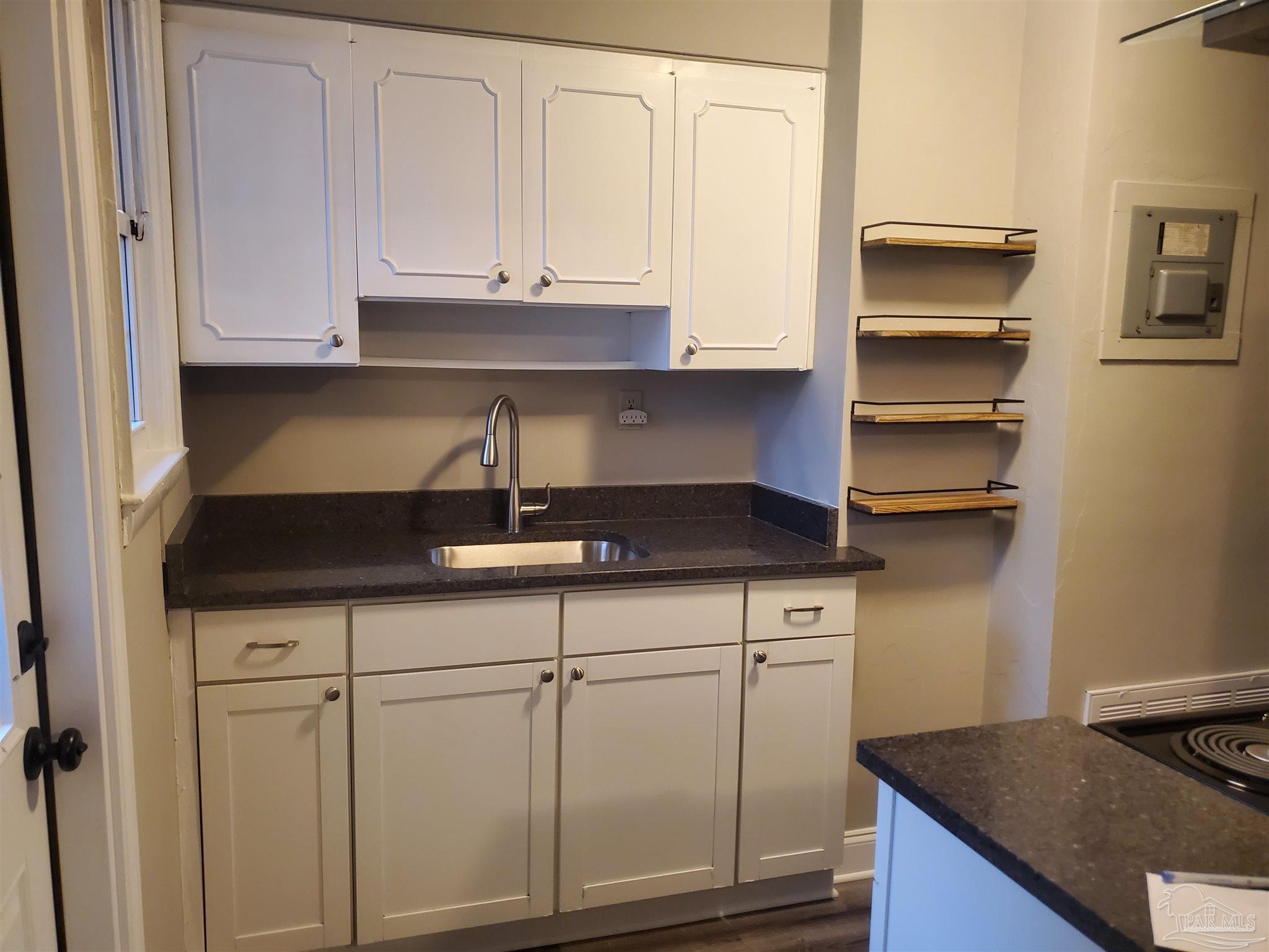 102 Southeast Kalash Road Pensacola, FL 32507 - Photo 4 of 12
