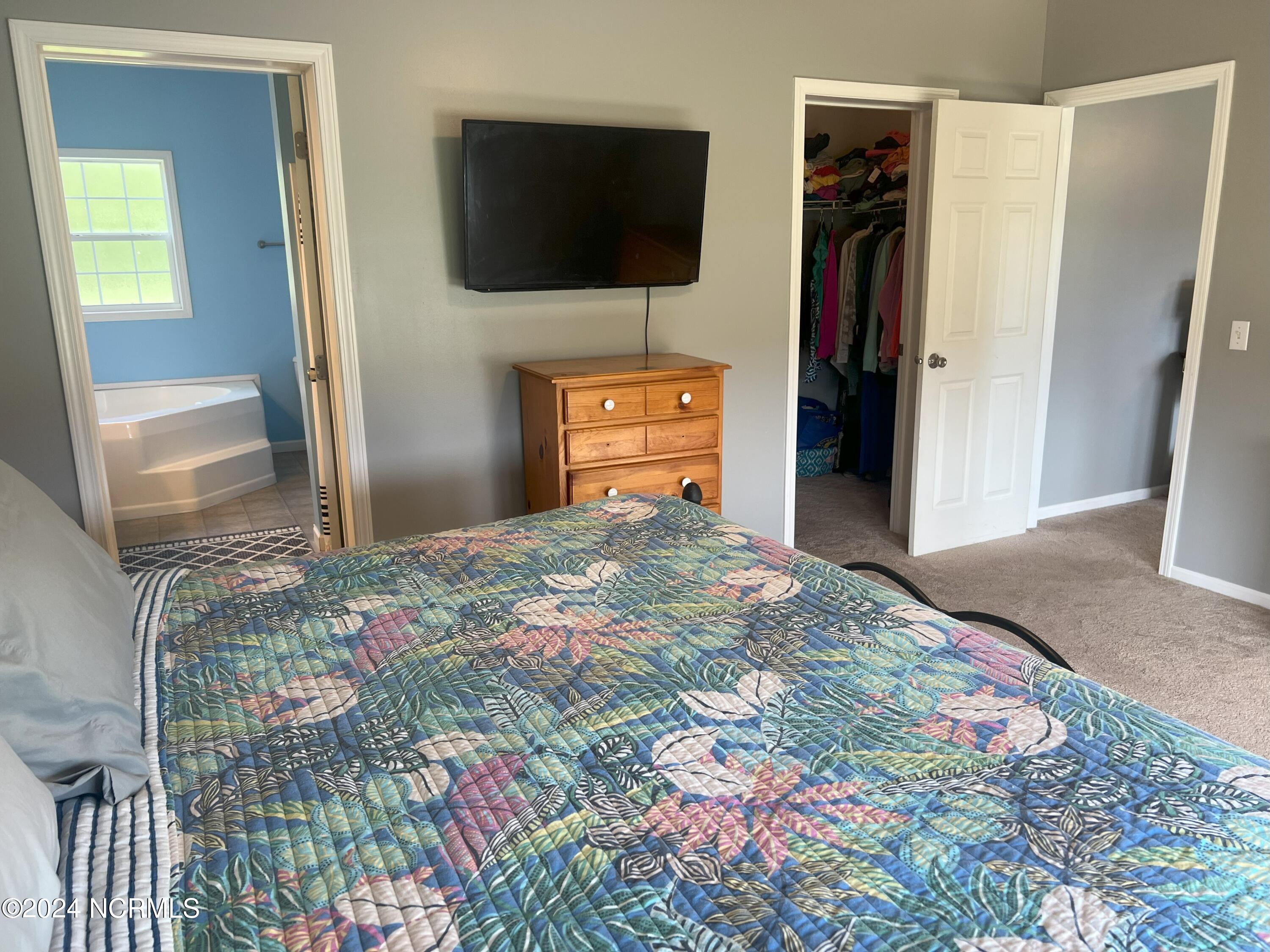 6578 Newlands Road Columbia, NC 27925 - Photo 22 of 48 Master Bedroom