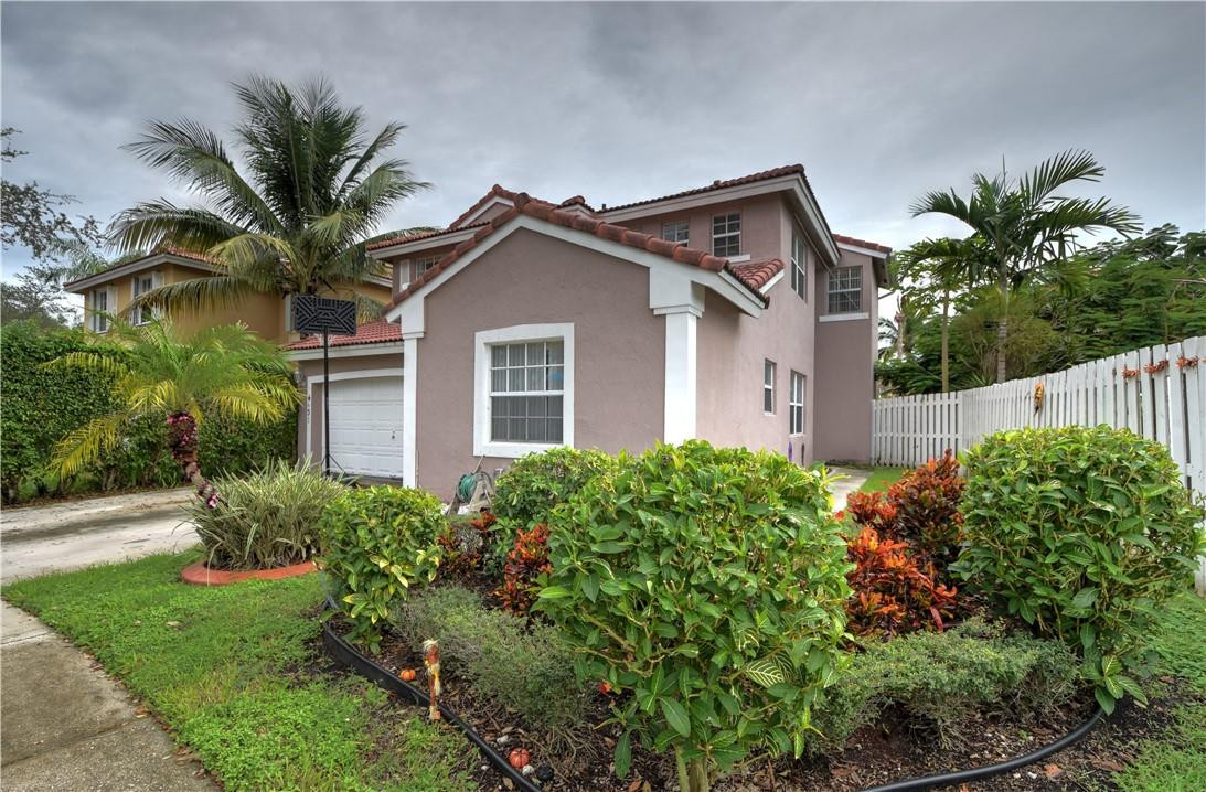 4631 Southwest 151st Way Miramar, FL 33027 - Photo 2 of 35 Photo 2