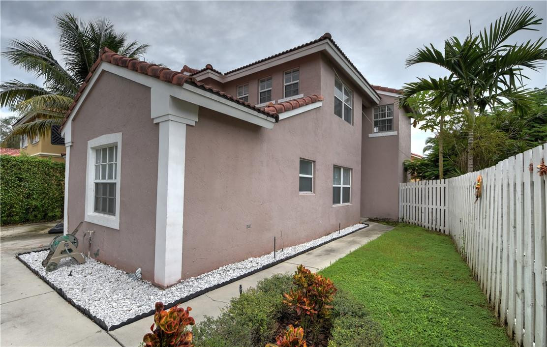 4631 Southwest 151st Way Miramar, FL 33027 - Photo 3 of 35 Photo 3