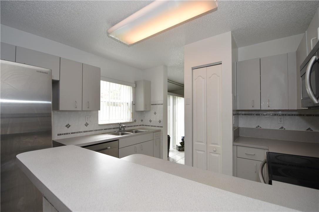 4631 Southwest 151st Way Miramar, FL 33027 - Photo 9 of 35 Photo 9
