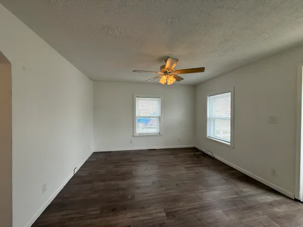 $1,450 | 13668 Irene Street, Southgate, MI 48195