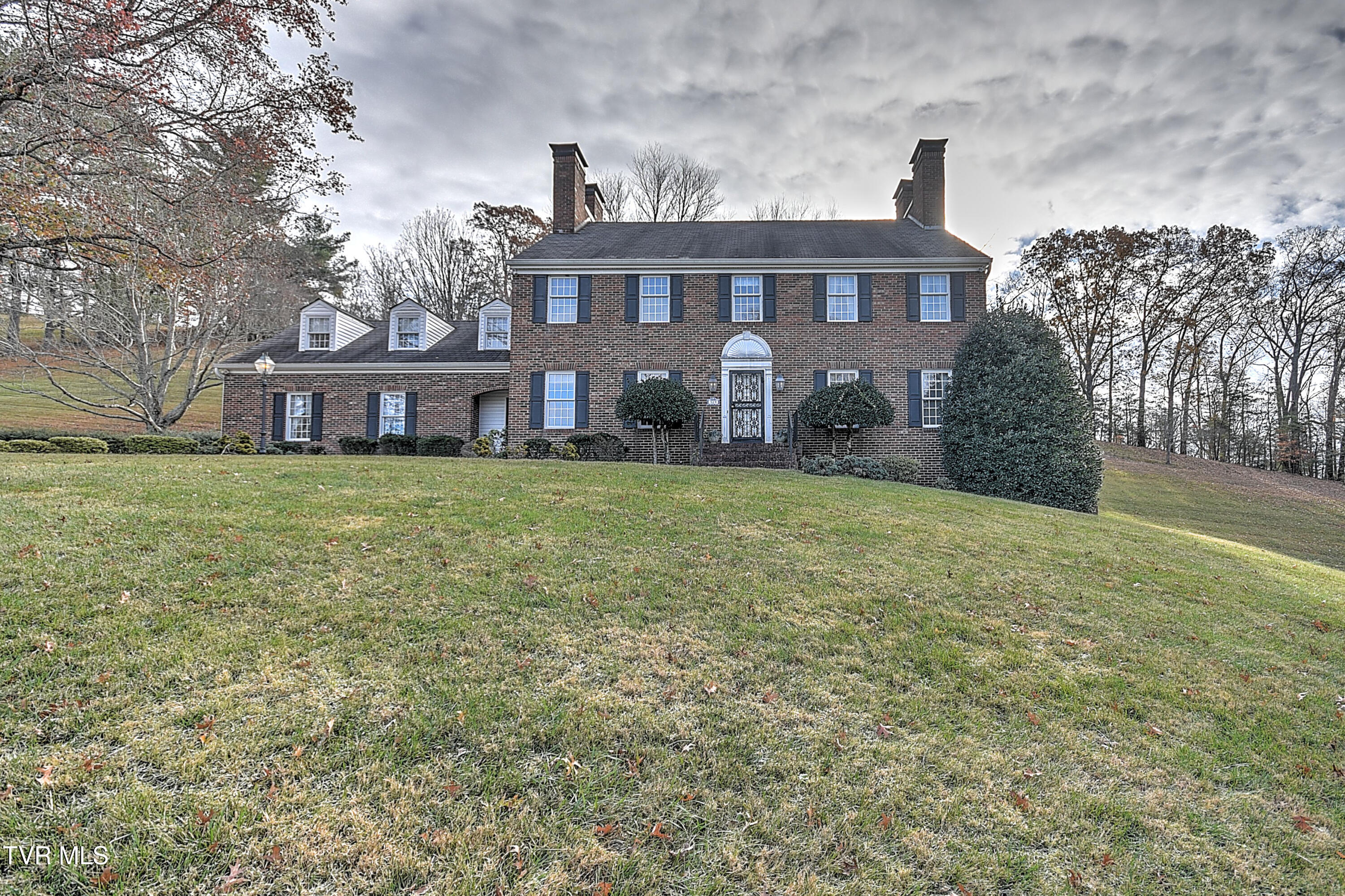 529 Hidden Valley Road Kingsport, TN 37663 - Photo 3 of 89 529 Hidden Valley GC-3