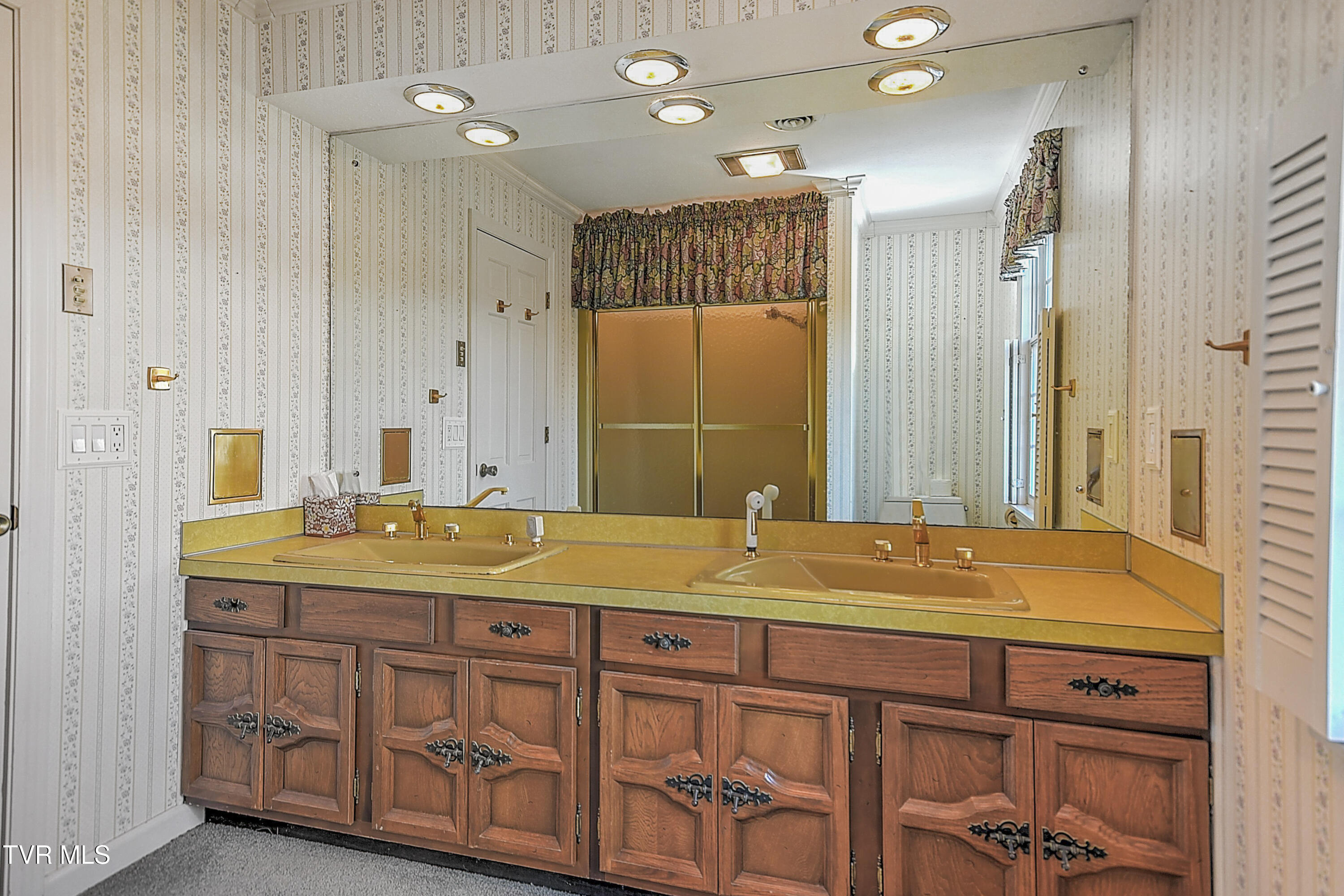 529 Hidden Valley Road Kingsport, TN 37663 - Photo 55 of 89 529 Hidden Valley GC-55