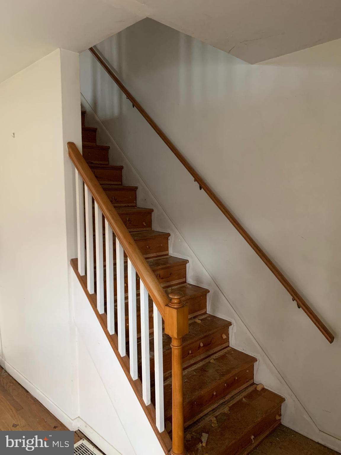 1231 High Street Lancaster, PA 17603 - Photo 3 of 16 a view of entryway with wooden floor