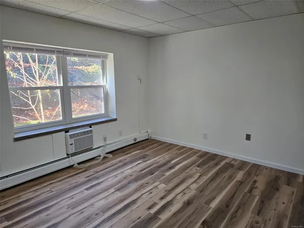 $2,700 | 119 Crooked Hill Road, Unit 103, Pearl River, NY 10965