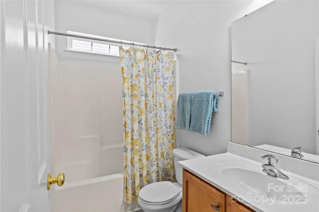 $490,000 | 10605 Bere Island Drive, Charlotte, NC 28278