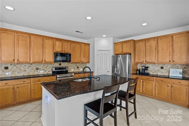 $490,000 | 10605 Bere Island Drive, Charlotte, NC 28278