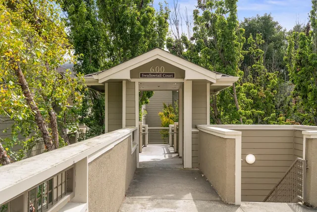 $875,000 | 613 Swallowtail Court, Brisbane, CA 94005