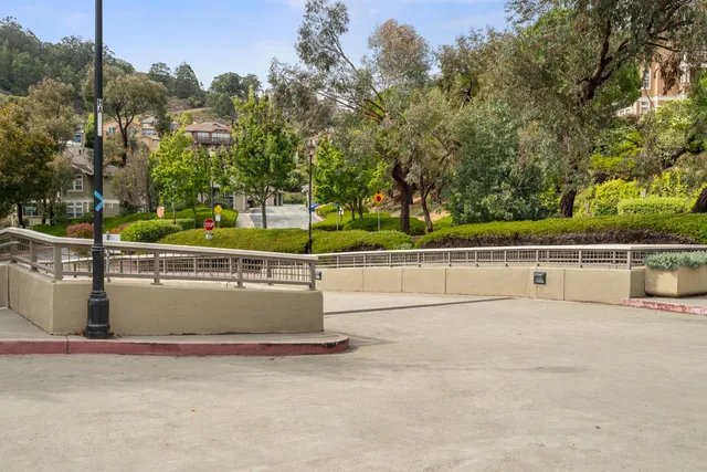 $875,000 | 613 Swallowtail Court, Brisbane, CA 94005