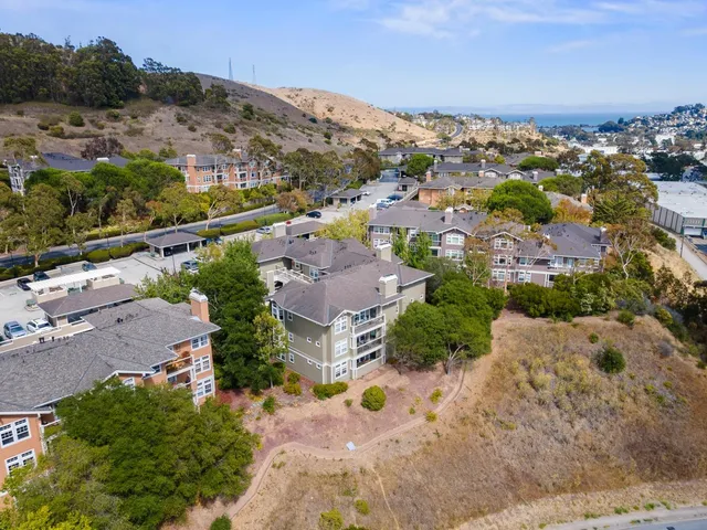 $875,000 | 613 Swallowtail Court, Brisbane, CA 94005