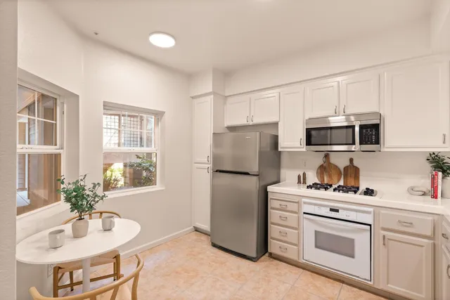 $875,000 | 613 Swallowtail Court, Brisbane, CA 94005