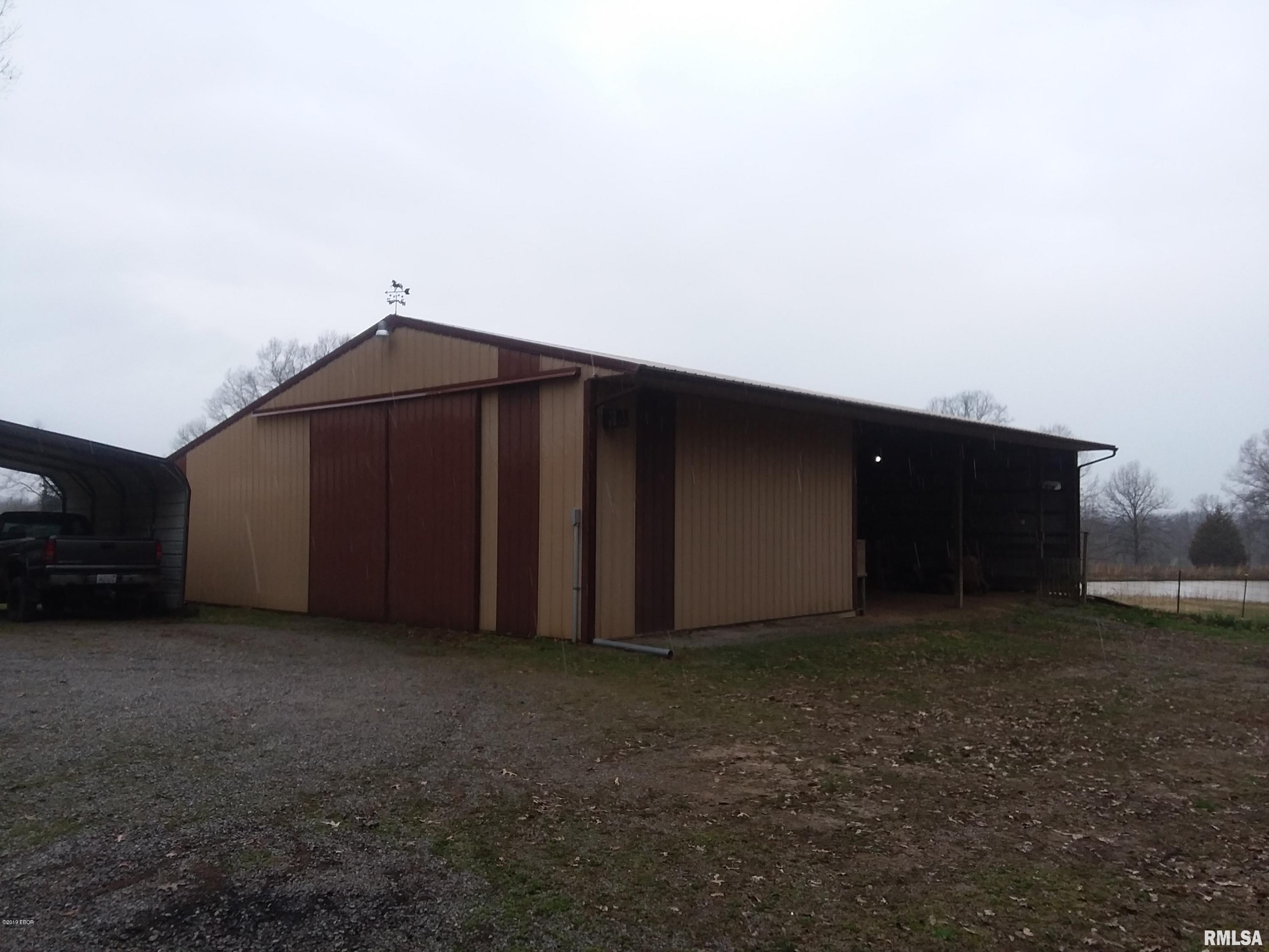 830 Old Town Road Stonefort, IL 62987 - Photo 8 of 33