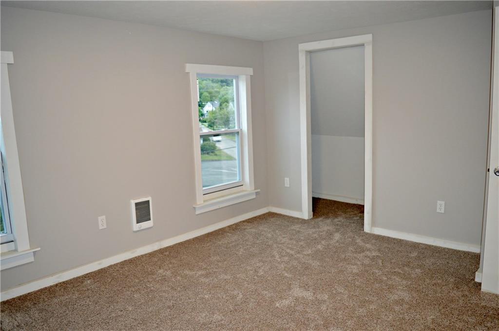 223 Mercer Street Butler, PA 16001 - Photo 18 of 21 3rd bedroom, with new carpet, trim, and windows.