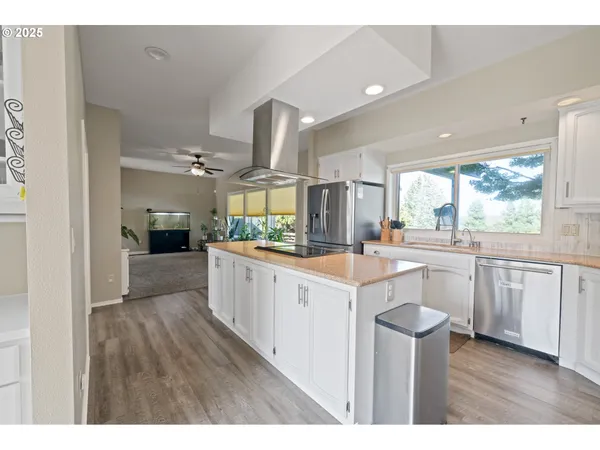 $1,180,000 | 14330 Southeast Donatello Loop, Happy Valley, OR 97086